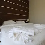 Janet 1* Hotel